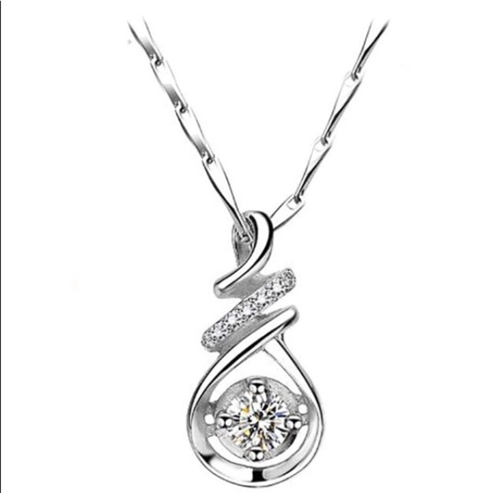 🆕 Sterling silver cz necklace.